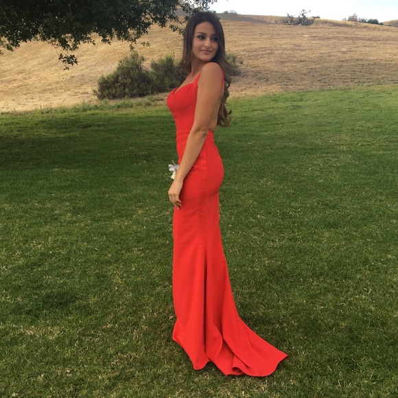 Prom Dress💃🏽 - Picture 2 of 3